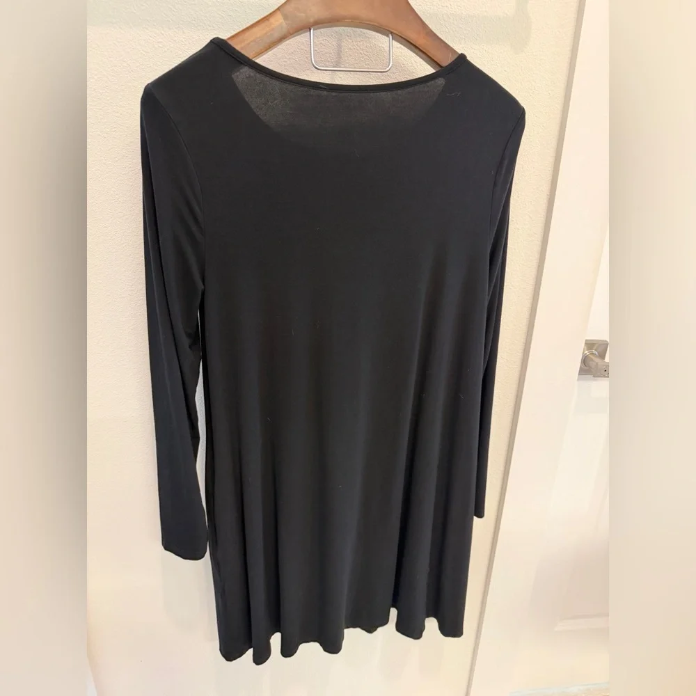 Black A-Line Dress with Pockets - Classic Minimal Style - - Picture 3 of 8